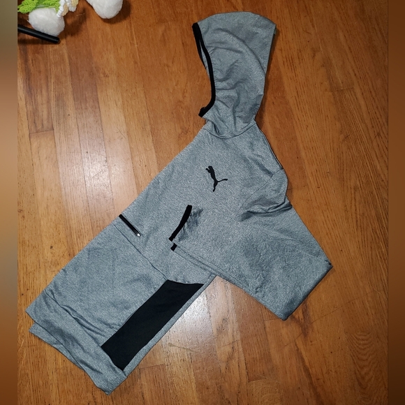Puma Heather Gray Hoodie with Black Details - Picture 11 of 11